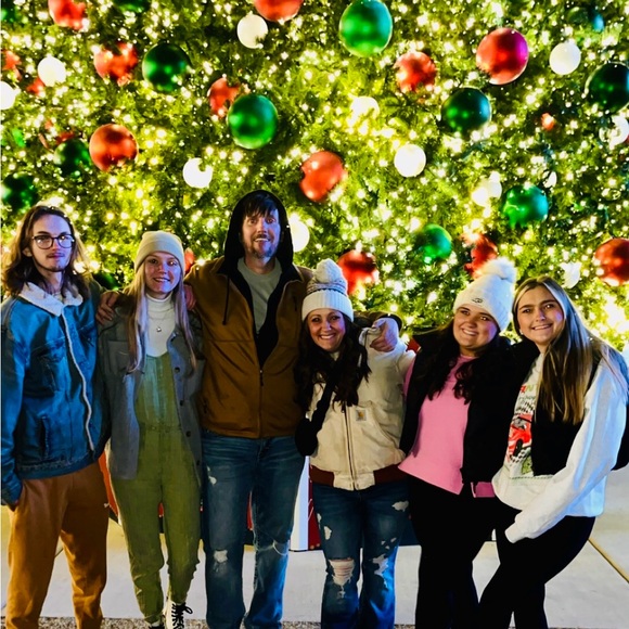 Meet your Posher, Candie - Picture 14 of 14